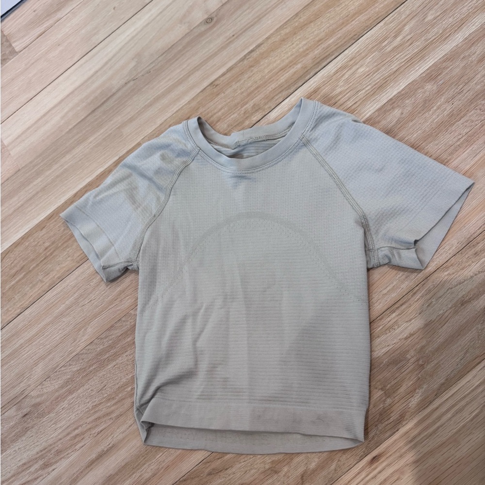 lululemon athletica cream Crop Top